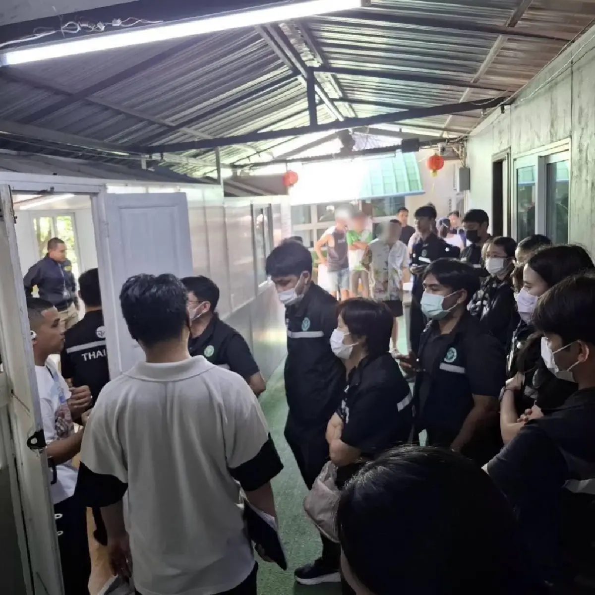 'หมอ' ผอ.ศูนย์โดนจับ! ไร้ใบอนุญาตรักษาโรคคลินิกที่นนทบุรี