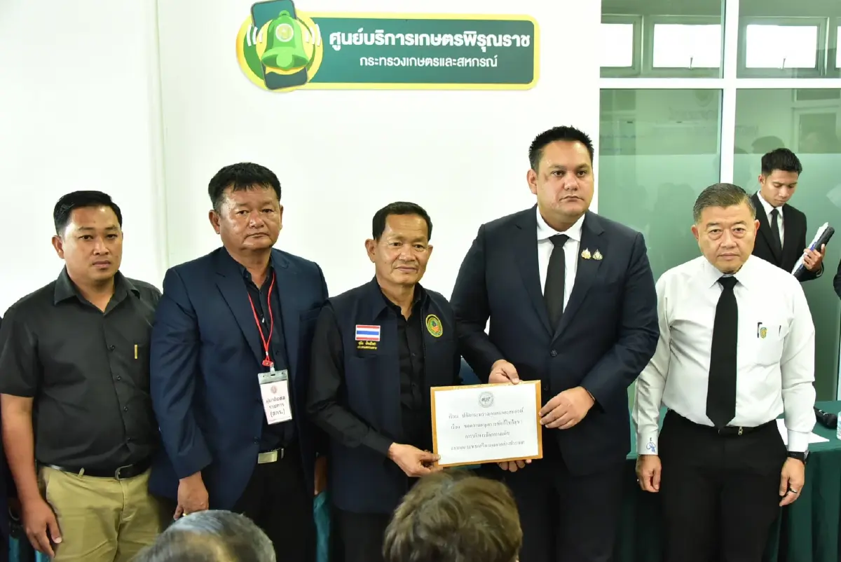 กษ. เร่งระบายนมโรงเรียนล้นสต๊อก ดันนโยบายดื่มนม 365 วัน ช่วยเกษตรกร