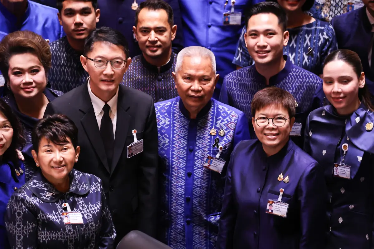 '6 เดือน' วาระด่วน วัดฝีมือ 'รัฐบาล ภท.'  'สงคราม' ประชิด-สารพัดปมร้อนจ่อคิว