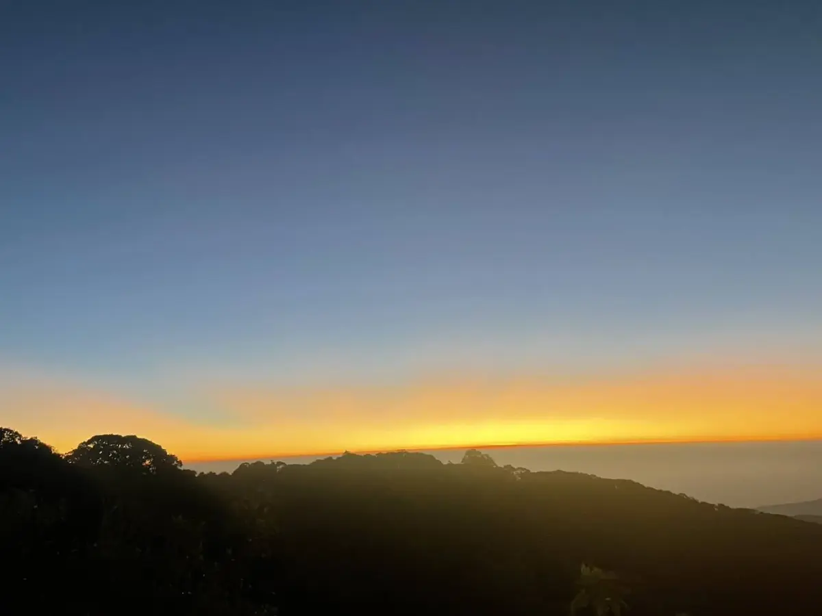 เชียงใหม่วันนี้ มีหนาว 9°C บนยอดดอยอินทนนท์ ชมแสงแรก กิ่วแม่ปาน