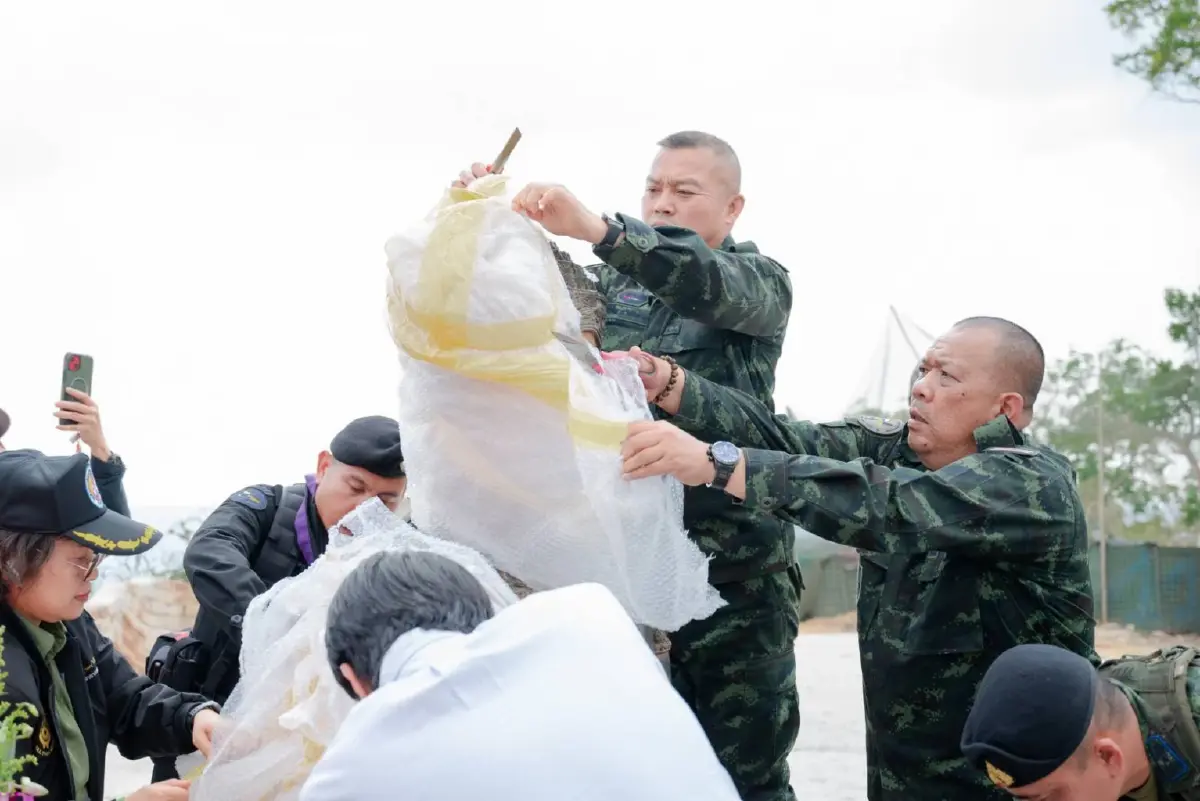 'แม่ทัพกุ้ง' เปิดจุดเช็คอินใหม่ 'เขาสัตตะโสม' เสริมกำลังใจทหารภูมะเขือ