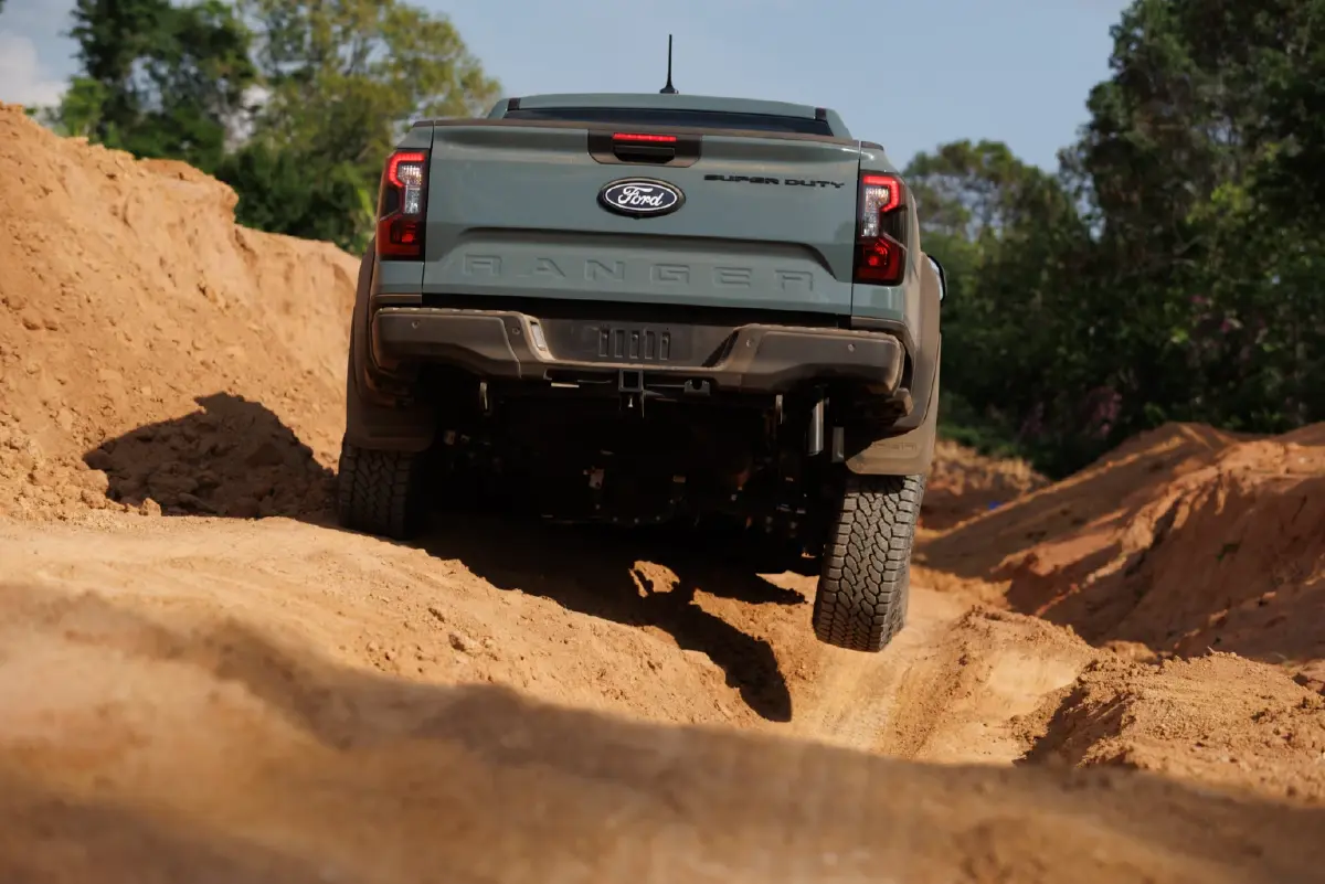 'ฟอร์ด เรนเจอร์ ซูเปอร์ ดิวตี้' ลุยฉลุย ออฟโรด เรื่องง่ายๆ