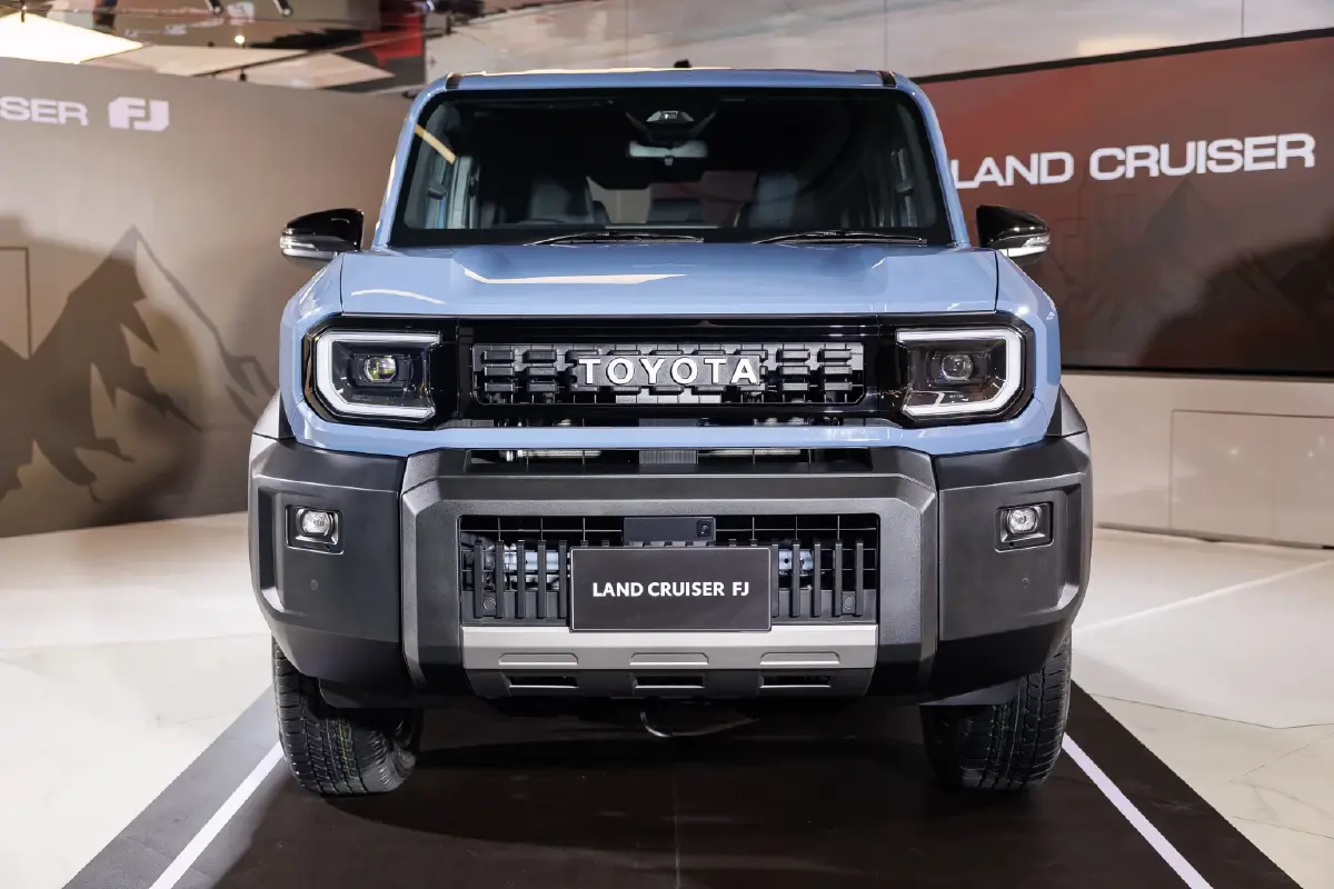 โตโยต้า Land Cruiser FJ ผลิตไทย สู้ศึกรถ Boxy เคาะ 1,269,000 บาท