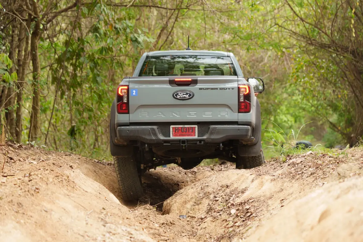 'ฟอร์ด เรนเจอร์ ซูเปอร์ ดิวตี้' ลุยฉลุย ออฟโรด เรื่องง่ายๆ