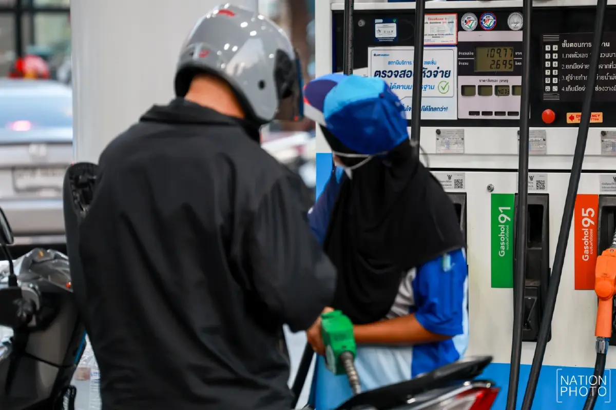 อยู่ให้ได้! เลิกตรึงราคาน้ำมันขึ้น 6 บาท ประชาชนโอด แพงก็ต้องเติม