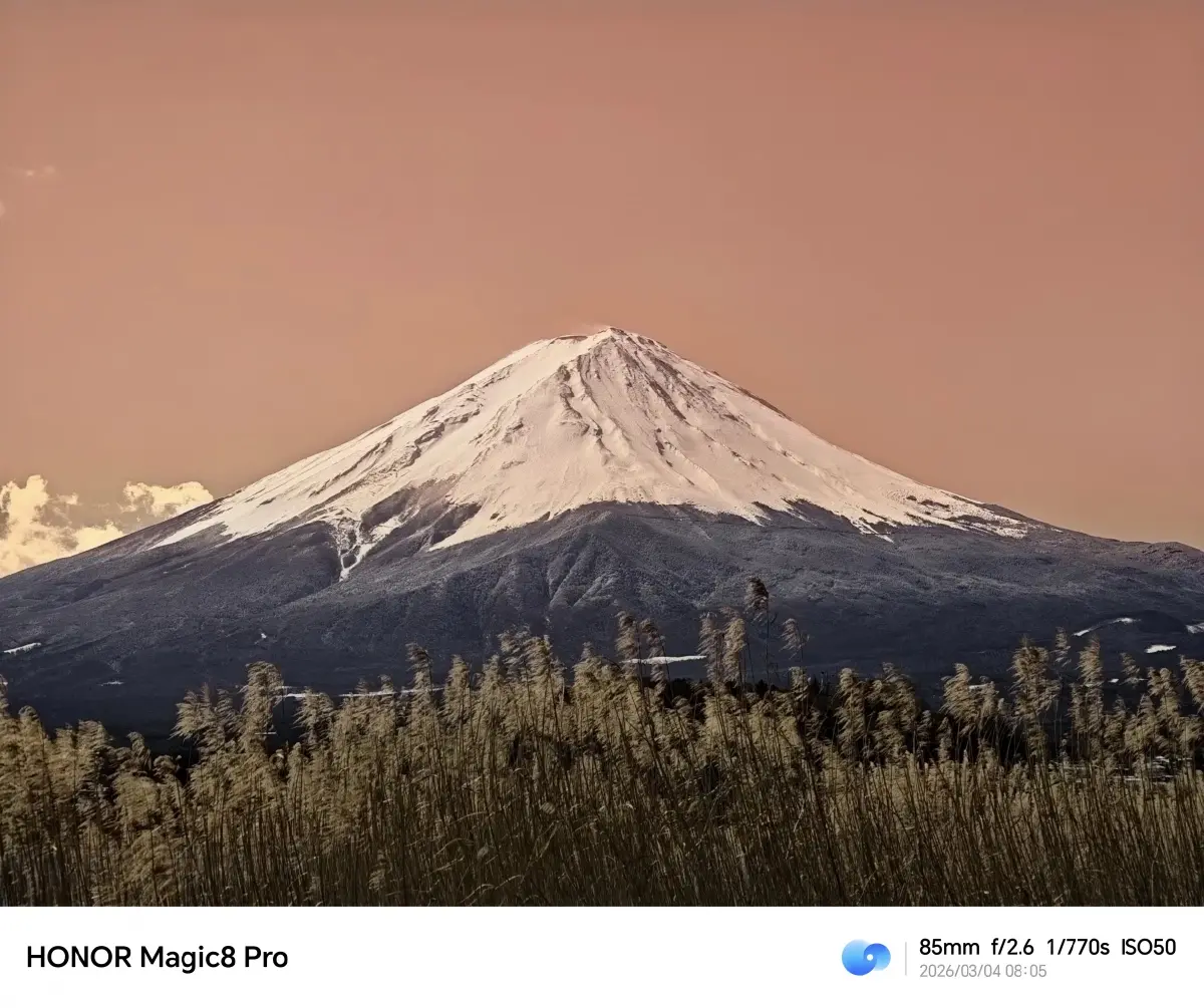 ลุยราชมังฯ ยันฟูจิ! รีวิว 'HONOR Magic8 Pro' สมาร์ตโฟน AI สายถ่ายภาพ