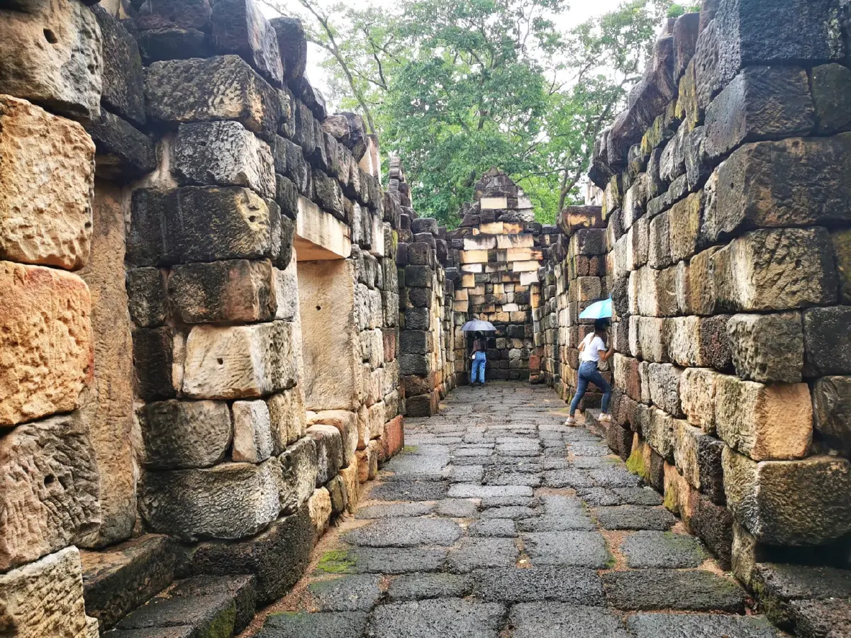 คืนชีพ...สด๊อกก๊อกธม