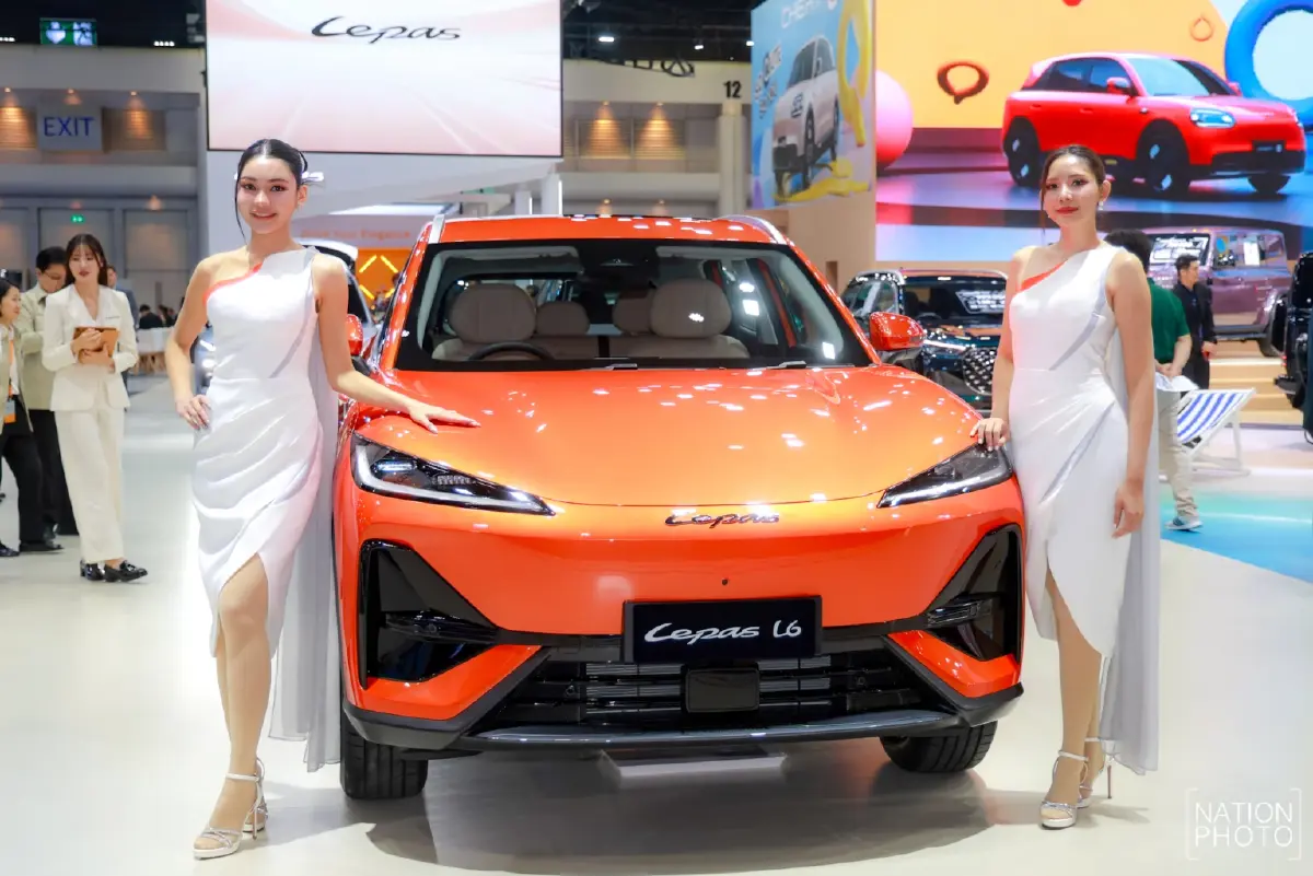 สะกดทุกสายตา ประมวลภาพสาวงามจากค่ายรถชั้นนำ ในพิธีเปิด Motor Show 2026
