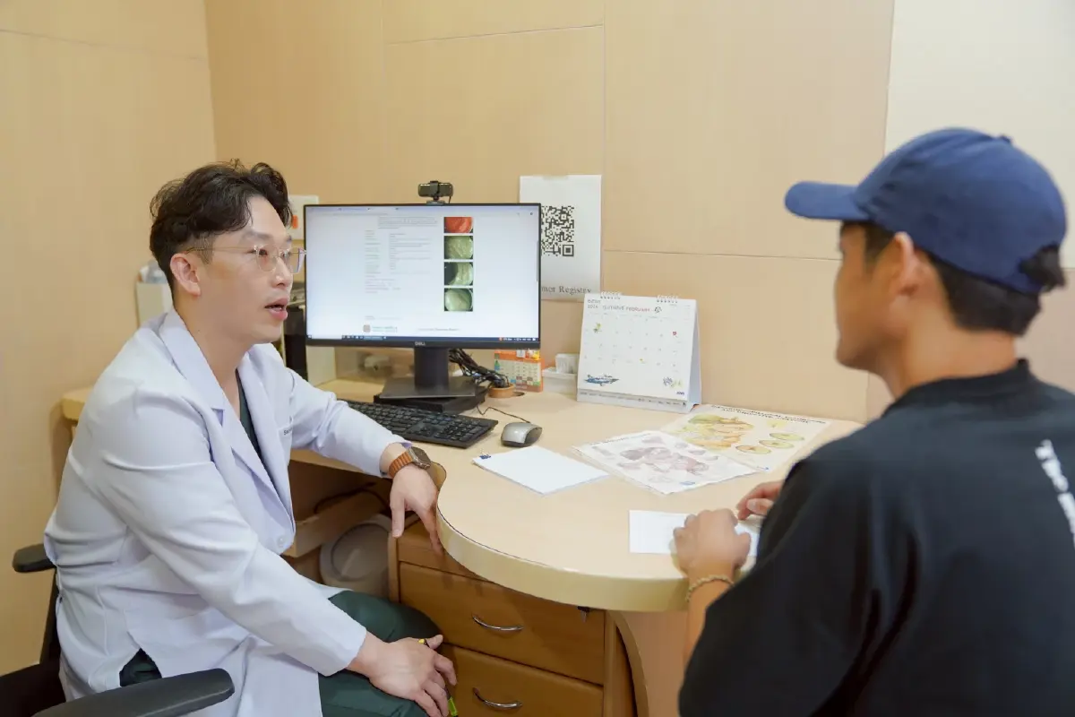 'สมิติเวช'ลุยแคมเปญ Blue Ribbon รณรงค์ต้านมะเร็งลำไส้ใหญ่  นำ AI ช่วยส่องกล้อง