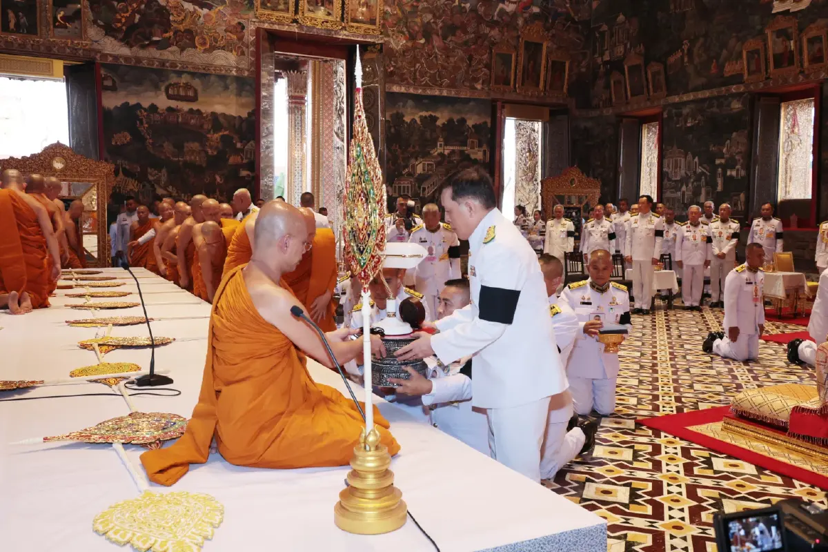 ในหลวง-พระราชินี เสด็จฯ ทรงบำเพ็ญพระราชกุศลมาฆบูชา พุทธศักราช 2569
