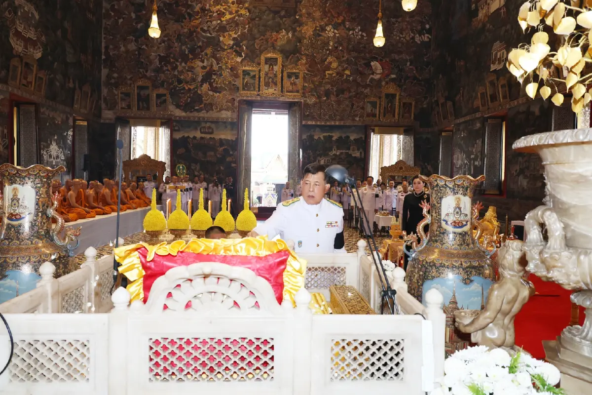 ในหลวง-พระราชินี เสด็จฯ ทรงบำเพ็ญพระราชกุศลมาฆบูชา พุทธศักราช 2569