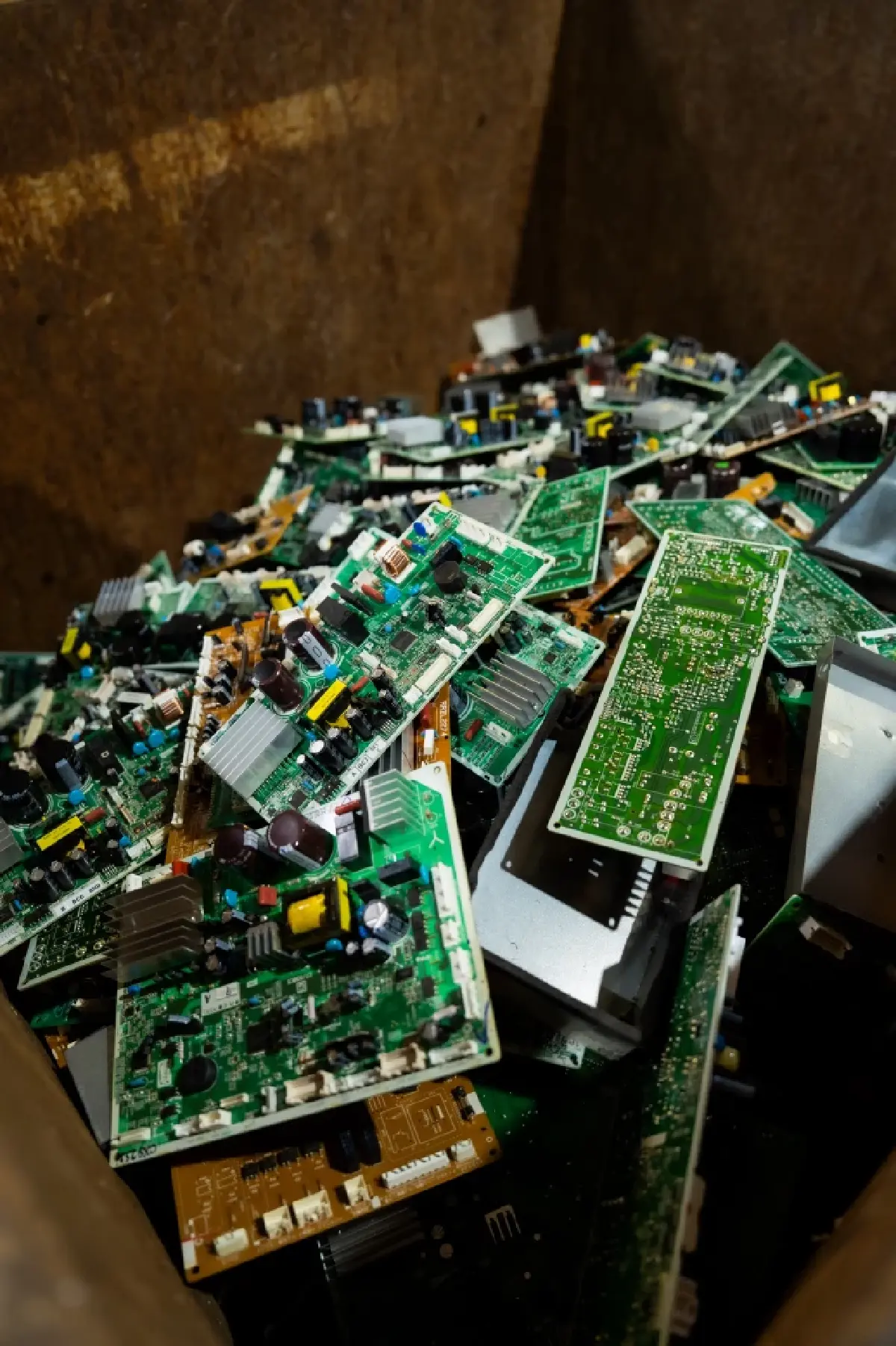 'เอไอเอส ผนึกพาร์ทเนอร์ลุยปั้น โมเดลรีไซเคิล E-Waste ไทย-ญี่ปุ่น