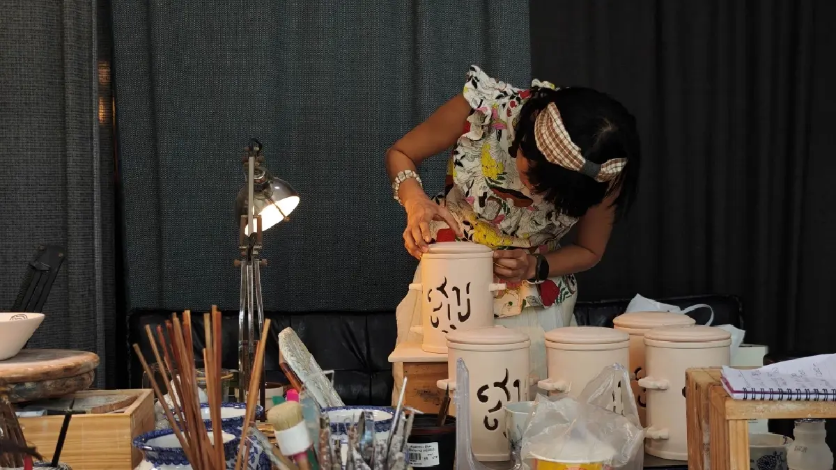 Lively Ware แบรนด์เซรามิกที่เริ่มในห้องนอนของ กิตติ์ กัลยาณพงศ์