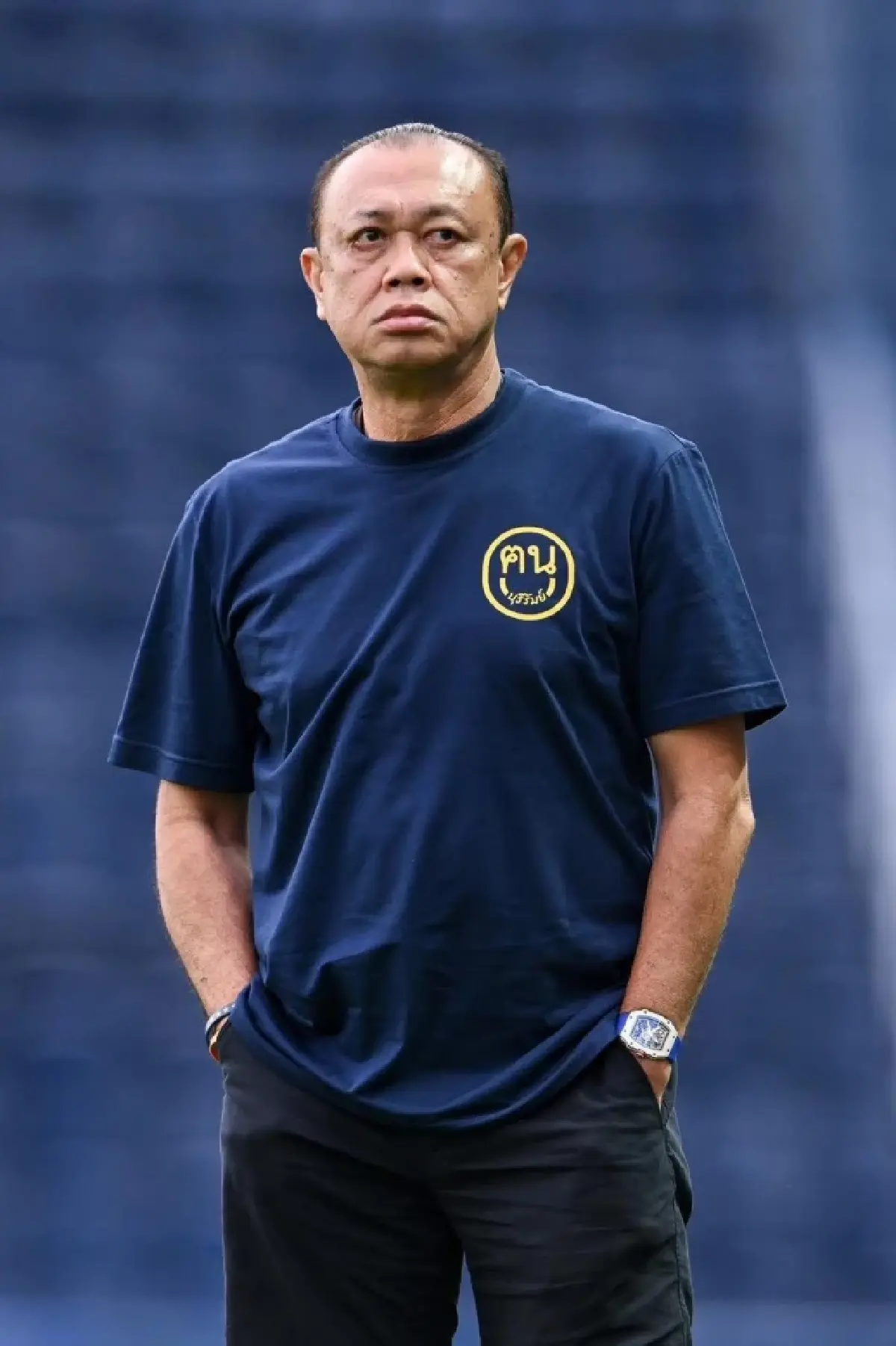 ‘กล้าธรรมนัส’ ล็อกอาวุธลับ รอวันรบ ‘ครูใหญ่สีน้ำเงิน’