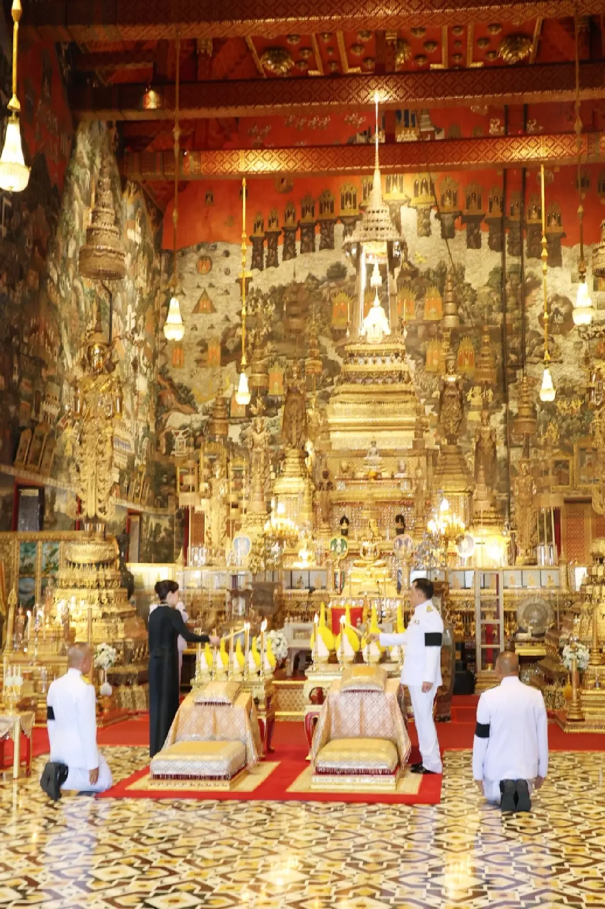 ในหลวง-พระราชินี เสด็จฯ ทรงบำเพ็ญพระราชกุศลมาฆบูชา พุทธศักราช 2569