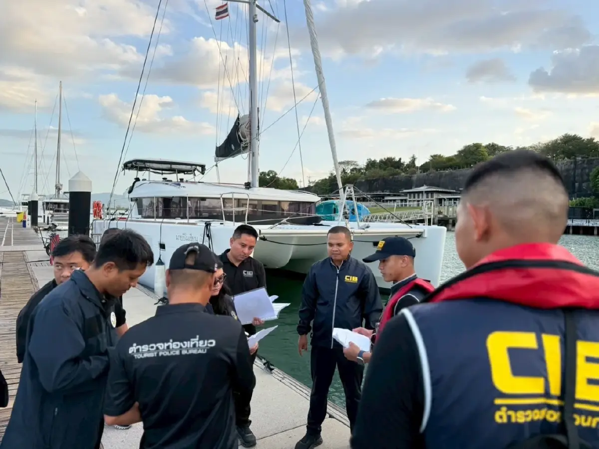 10 วัน 10 คืน ลอบจัดทัวร์ ขายแพ็กเกจท่องเที่ยว ราคาหลักแสนต่อคน