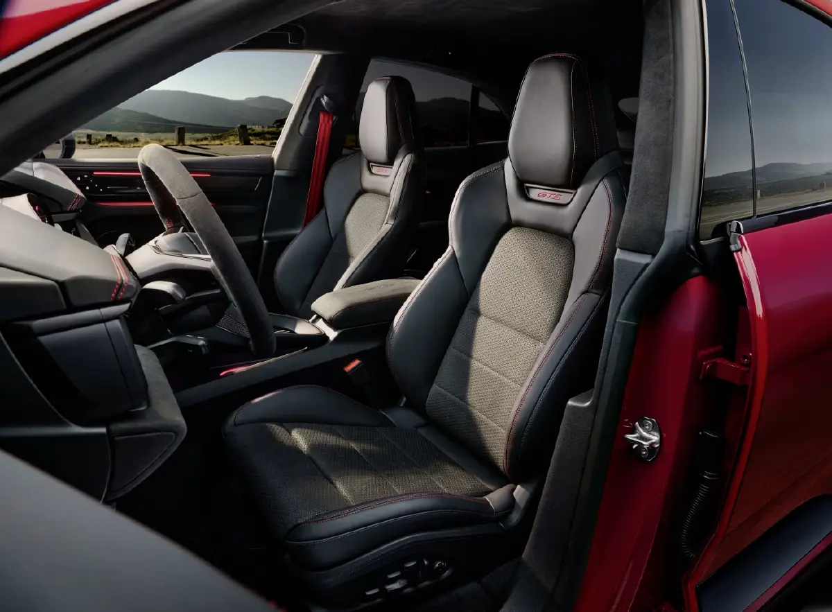 ปอร์เช่ ประเทศไทย เปิดราคา คาเยนน์ อิเล็กทริค อย่างเป็นทางการในไทย