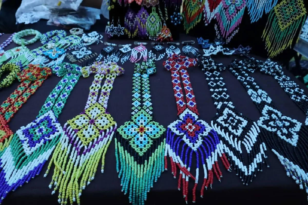 เดิน ‘หลาดแบกะดิน' กินอาหารสุขภาพ สัมผัสวิถีชุมชนเขาชัยสน