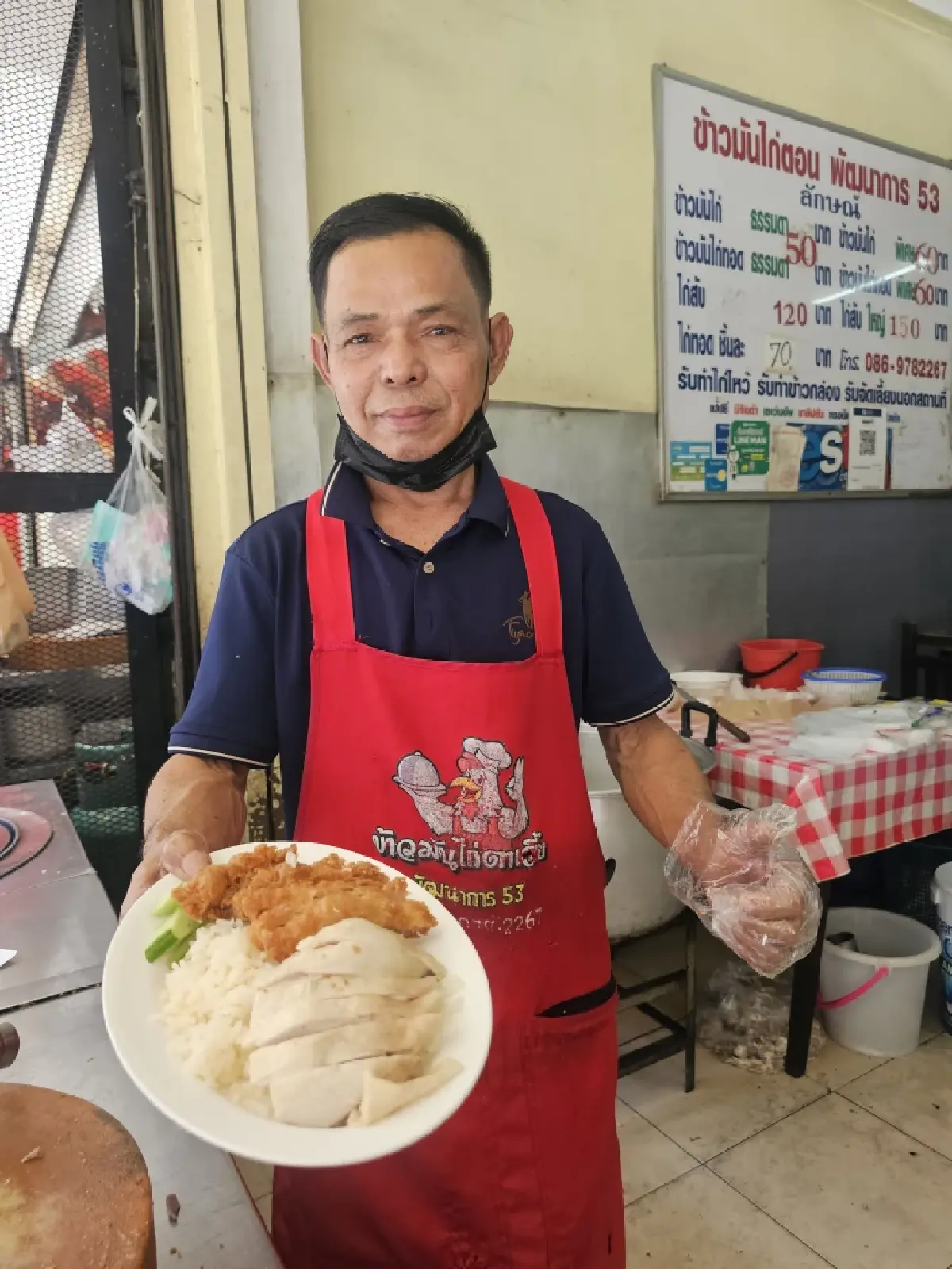 ‘ข้าวมันไก่ตอนลุงเตี้ย’ พัฒนาการ 53  ไก่นุ่ม ข้าวมัน หอมอร่อย