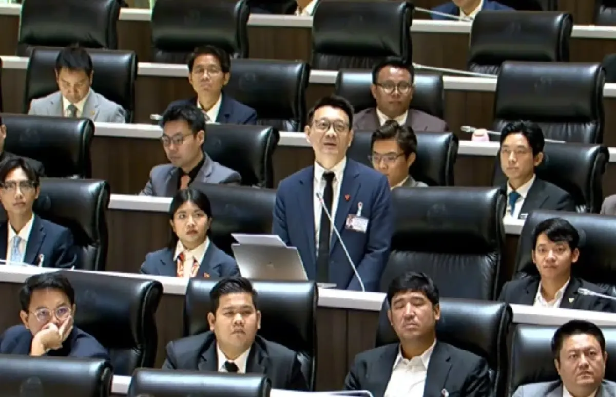 ปชน.ชงรัฐบาล 3 แนวทางแก้วิกฤติน้ำมัน อุดหนุนขั้นบันได-แจกคูปอง