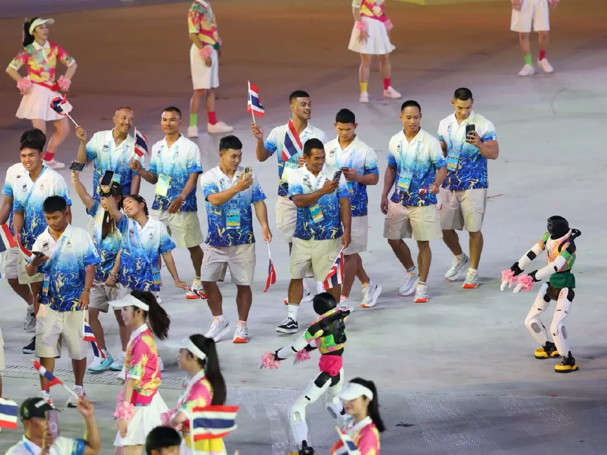 เปิดฉากแล้ว เอเชียนบีชเกมส์ ครั้งที่ 6 'โจเซฟ-หยก' ถือธงชาติไทยนำขบวนพาเหรดทัพไทย