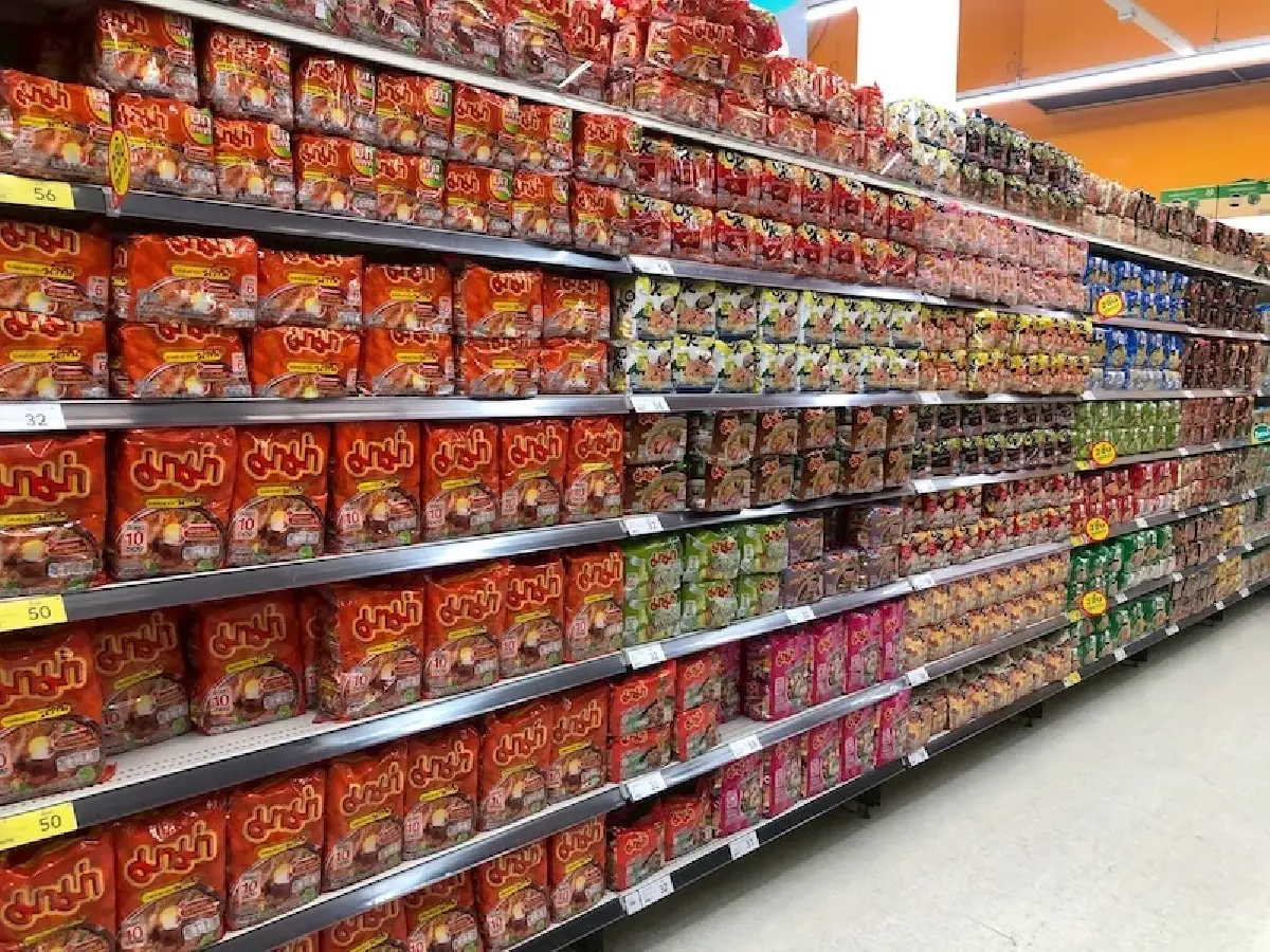 ความเชื่อมั่นผู้บริโภคดิ่ง ‘ใช้จ่ายชะลอ’ ค้าปลีกหวั่นกระทบลากยาว