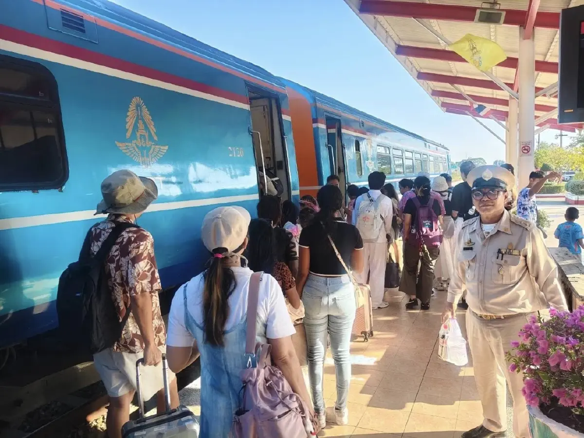 รฟท. สรุปยอดเดินทางสงกรานต์ 2569 คนแห่ขึ้นรถไฟเฉียด 3 แสนราย