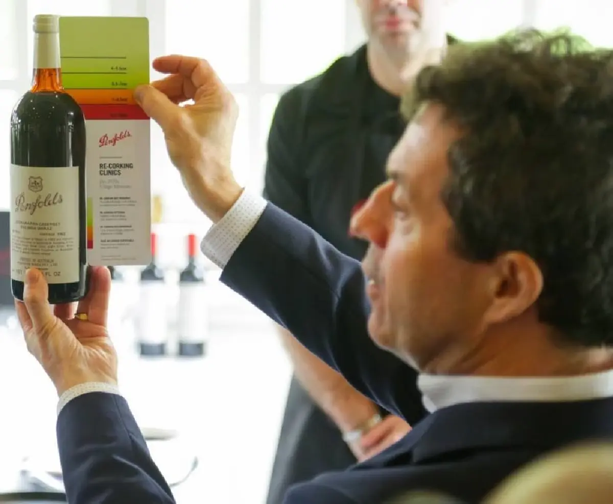 รีคอร์ก ไวน์ : ต่อลมหายใจให้ท่านผู้เฒ่า