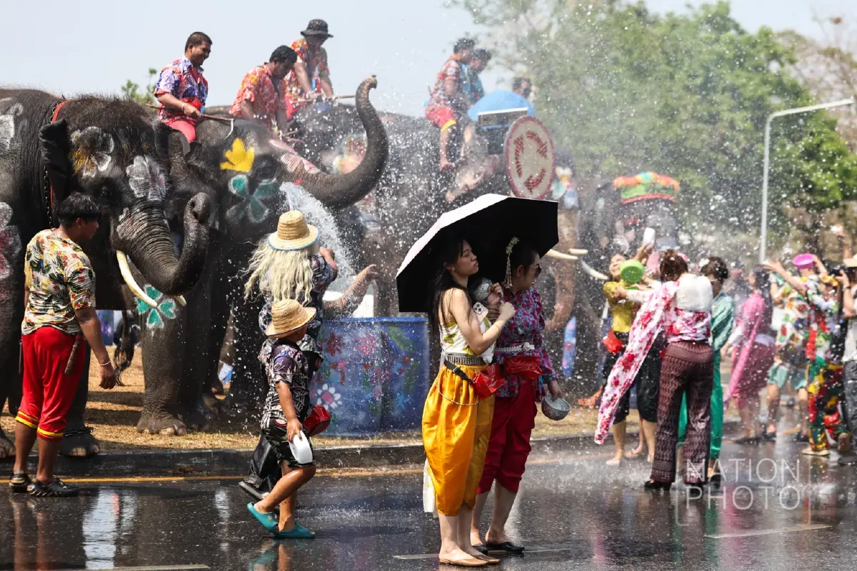 พลังซอฟต์พาวเวอร์ ทัพช้างแสนรู้ บุกกรุงเก่า เล่นน้ำสงกรานต์ 2569