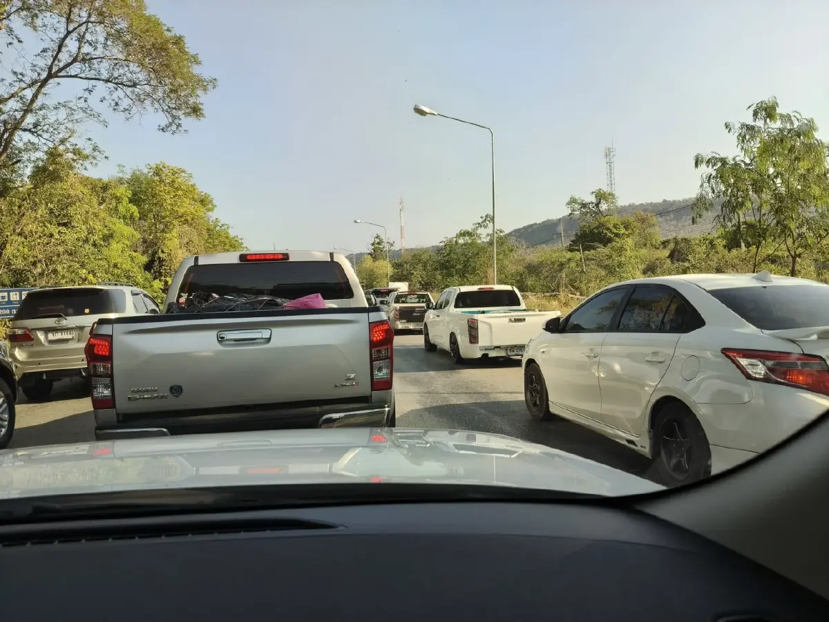 เช็กเส้นทางกลับบ้านสงกรานต์ 69 รถติดมาก ถนนมิตรภาพ มอเตอร์เวย์ M6