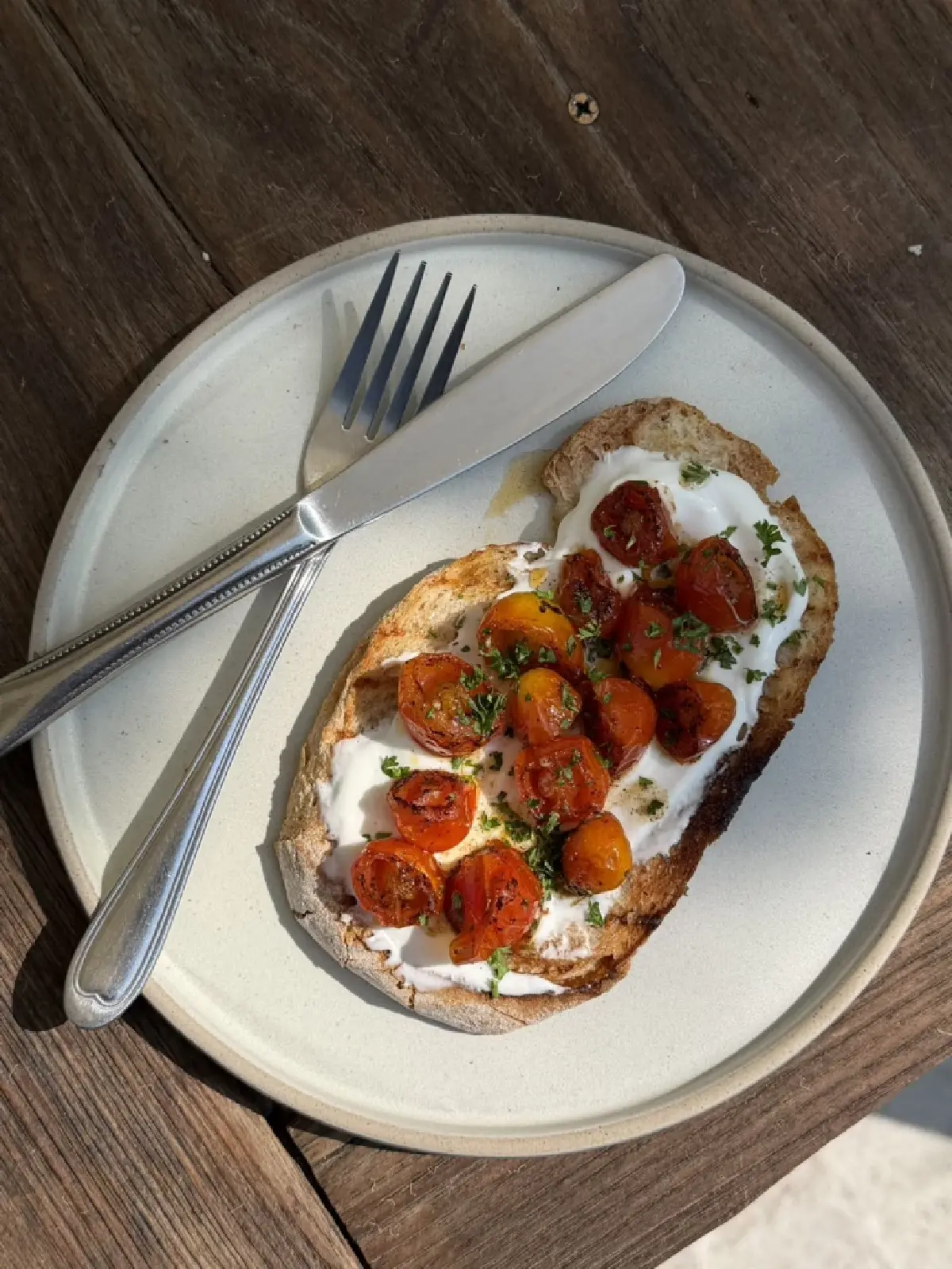 Folks on the beach หาดดงตาล พัทยา หมุดหมาย (ไม่) ลับ กับ Vibe ริมทะเล เอาใจคนรักชายหาด