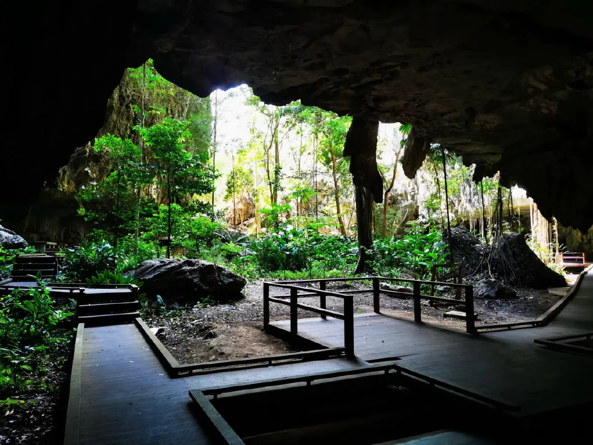 ​​​​ถ้ำตลอด... สุดยอดของถ้ำใต้