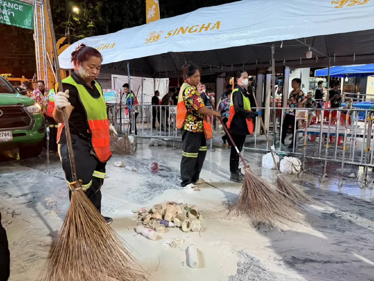 เคลียร์พื้นที่แล้ว หลังปิดถนน ให้เล่นน้ำสงกรานต์ถนนข้าวสาร 2569