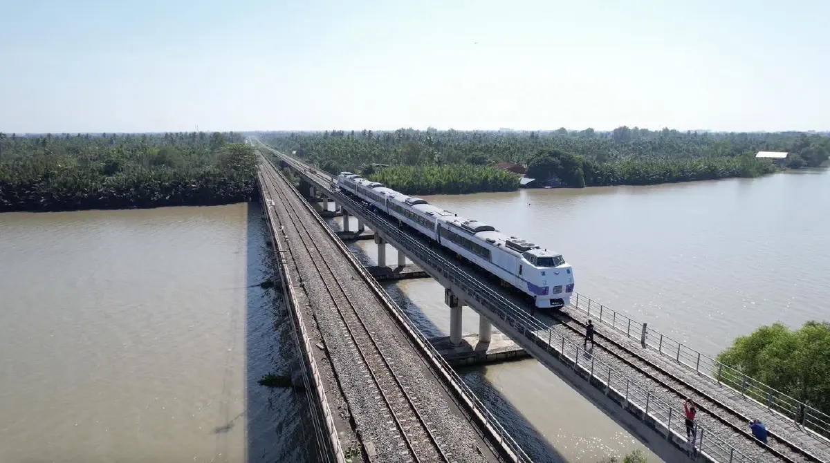 รฟท. เปิดเช่า 'รถไฟพรีเมี่ยม' หวังเพิ่มรายได้ – กระตุ้นเที่ยวไทย
