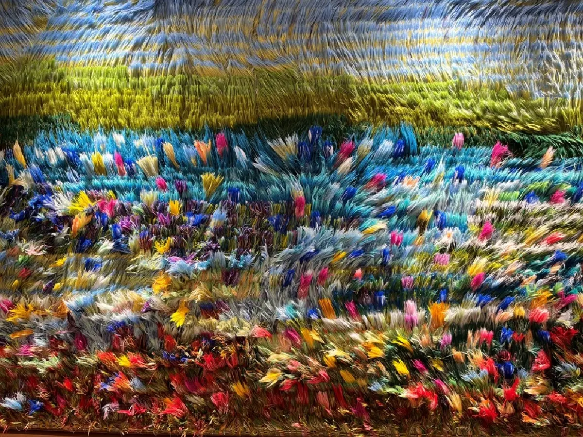 เปรม บัวชุม x ปัญญ์ปุริ คืนชีวิตใหม่ให้ขยะอุตสาหกรรมสิ่งทอบนผนัง