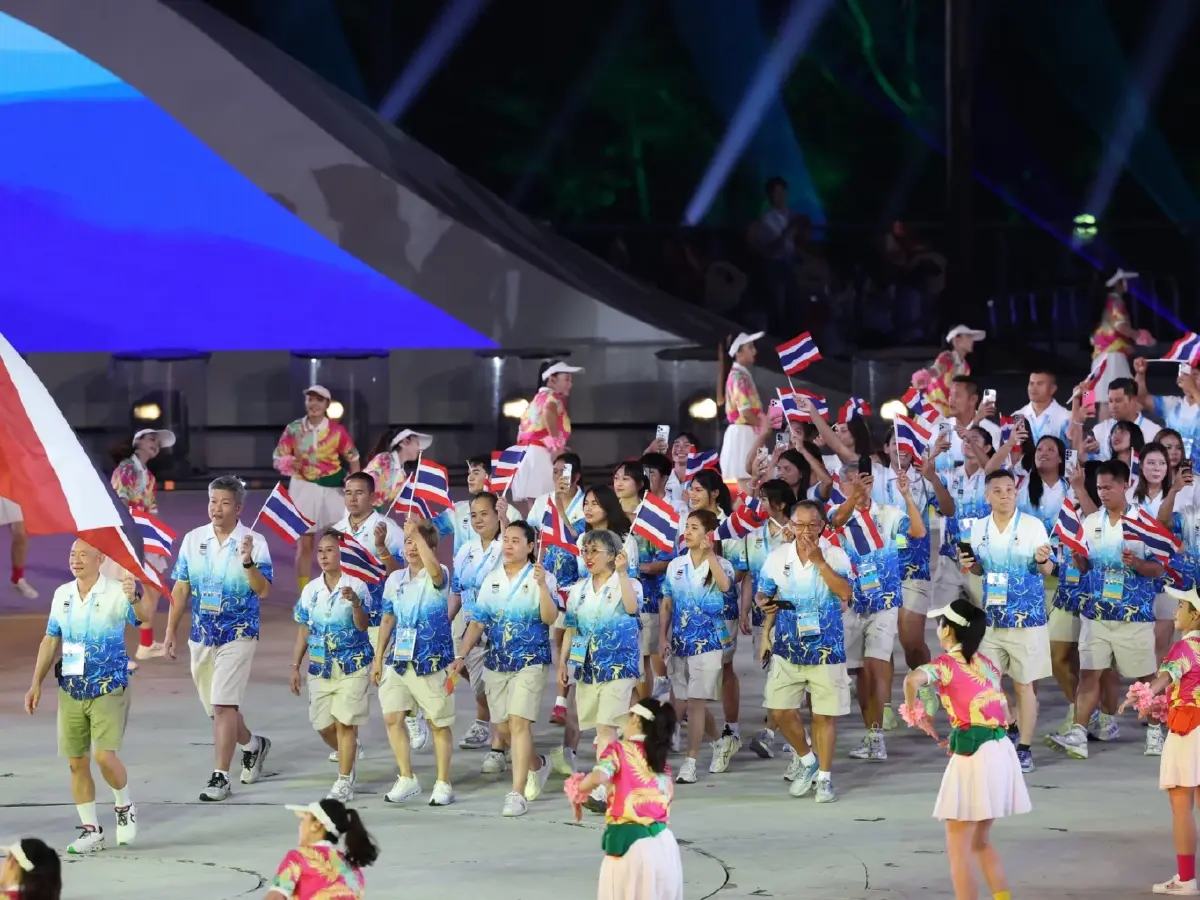 เปิดฉากแล้ว เอเชียนบีชเกมส์ ครั้งที่ 6 'โจเซฟ-หยก' ถือธงชาติไทยนำขบวนพาเหรดทัพไทย