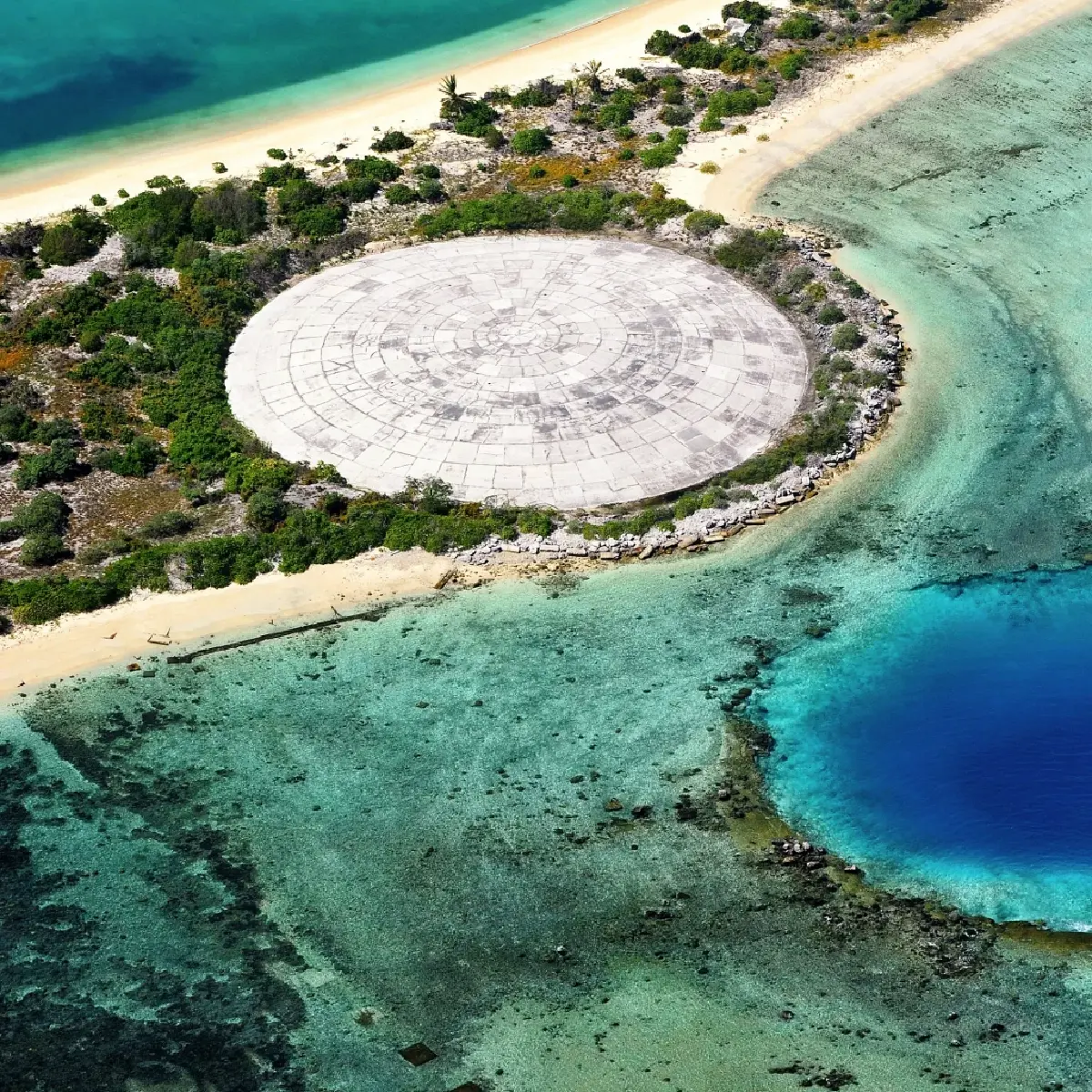 พบรอยแตกร้าวบน ‘รูนิตโดม’ หวั่นขยะนิวเคลียร์-กัมมันตภาพรังสีปนเปื้อนมหาสมุทร