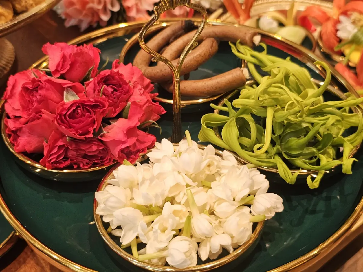 ‘5 ร้านข้าวแช่’ ปี 2026 อร่อย ในดวงใจหมูหวานชวนชิม ครบเครื่องจริงๆ