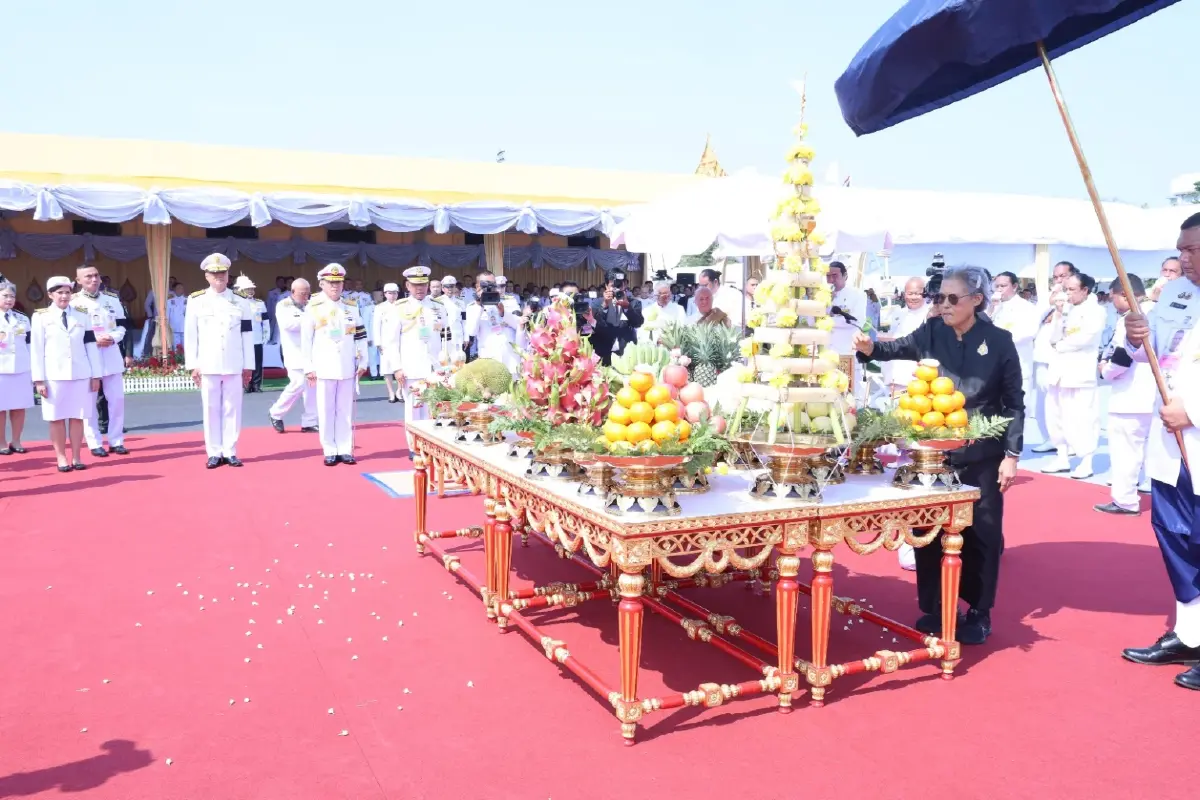 กรมสมเด็จพระเทพฯ ทรงประกอบพิธียกเสาพระเมรุมาศ ในการพระราชพิธีถวายพระเพลิงพระบรมศพฯ