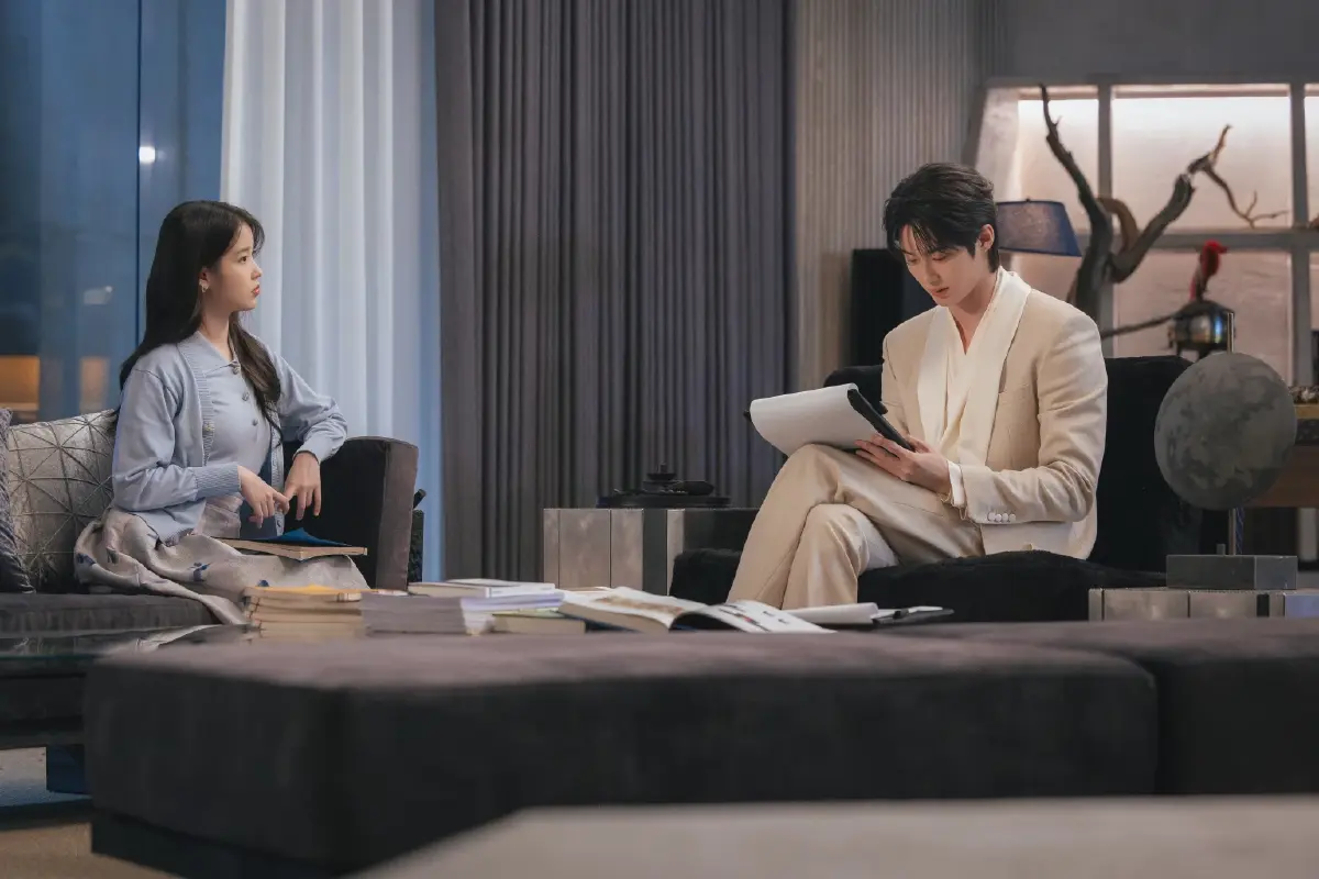 ‘Perfect Crown รักนี้มงลง’ ซีรีส์สะท้อนภาพหากเกาหลียังมีราชวงศ์