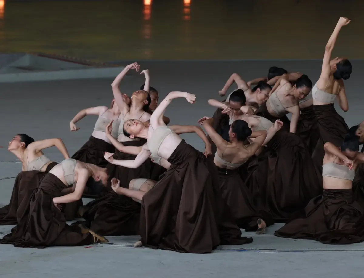 เปิดฉากแล้ว เอเชียนบีชเกมส์ ครั้งที่ 6 'โจเซฟ-หยก' ถือธงชาติไทยนำขบวนพาเหรดทัพไทย