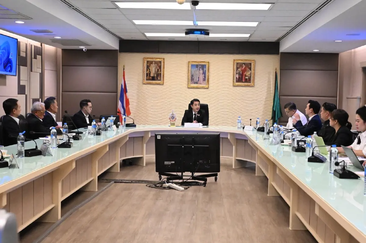 'สุริยะ' ถกผู้ประกอบการ นำเข้าปุ๋ย รัสเซีย สำรองขาด  1 ล้านตัน เสริมสต๊อก 9.2 แสน