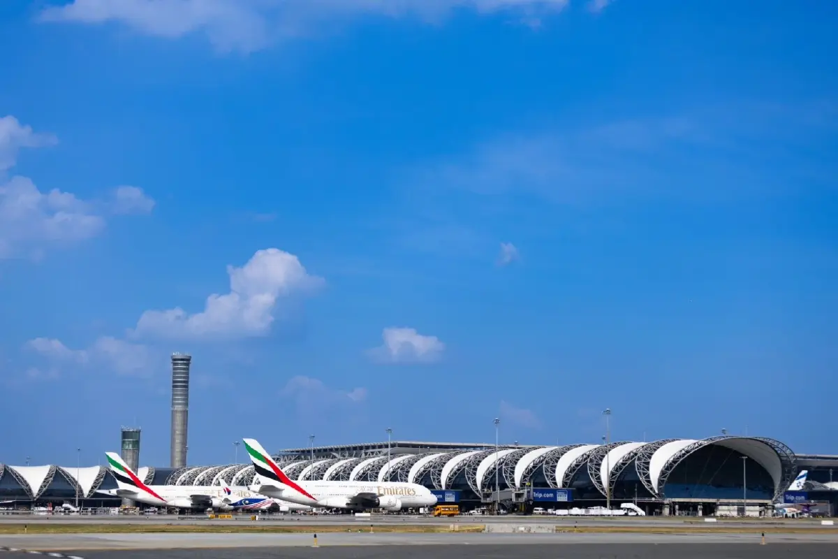 'สงกรานต์ 69' AOT คาดผู้โดยสารพุ่ง 3.7 ล้านคน - เช็กพิกัดจุดจอดรถฟรี 4 สนามบิน