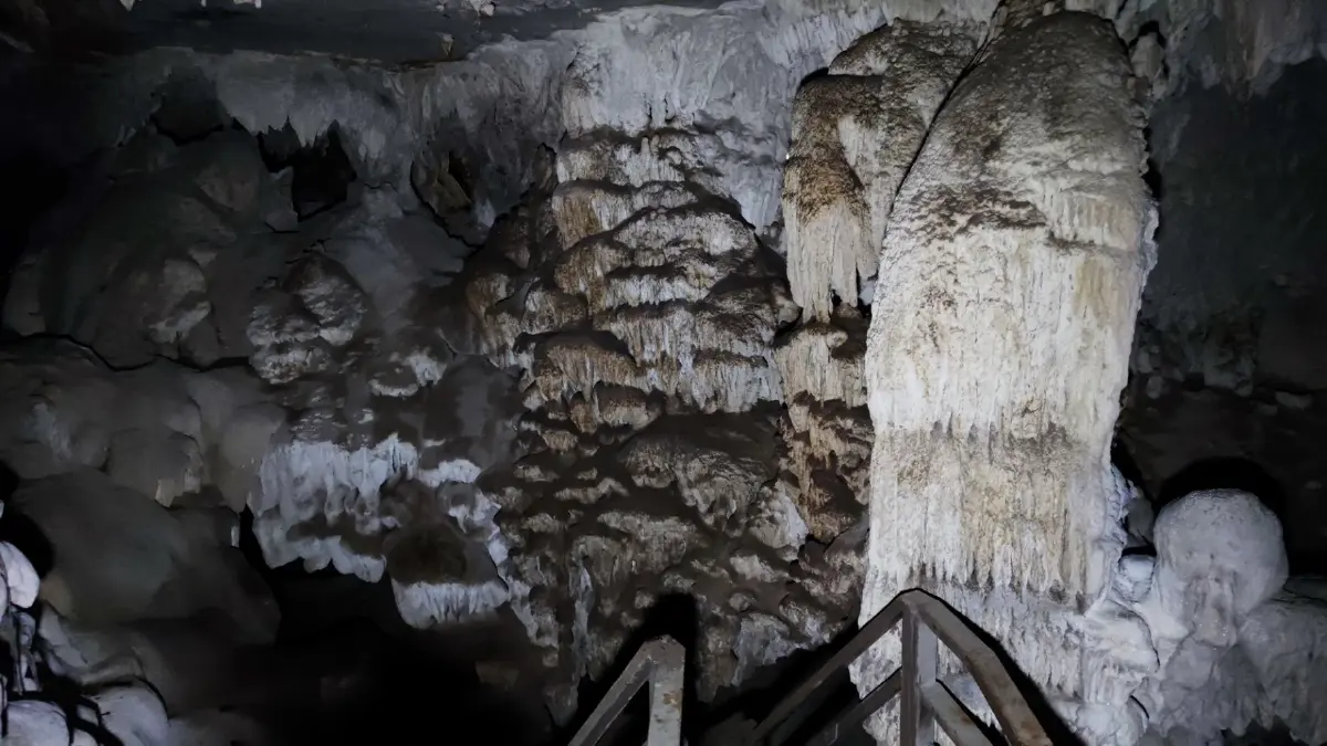 ​​​​ถ้ำตลอด... สุดยอดของถ้ำใต้