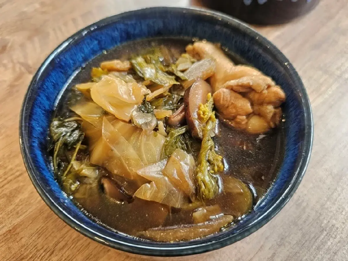 ‘ตามมี’ (Tham me) ร้านข้าวแกงเพื่อสุขภาพ อร่อยมีที่มา สาขาสัมมากร