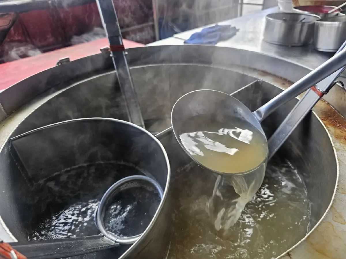 ‘5 ร้านก๋วยเตี๋ยวลูกชิ้นปลา’ อร่อยในดวงใจหมูหวานชวนชิม