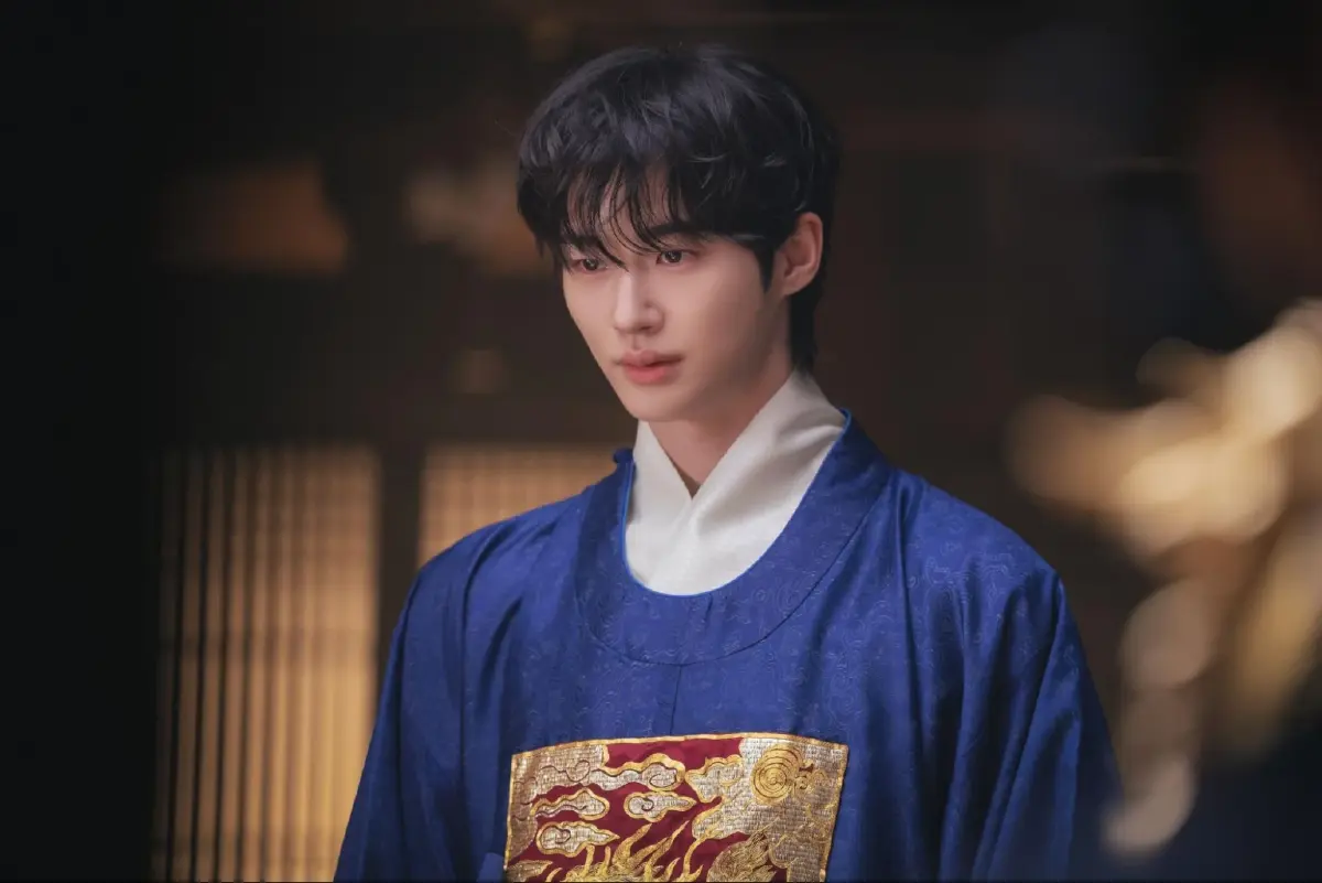 ‘Perfect Crown รักนี้มงลง’ ซีรีส์สะท้อนภาพหากเกาหลียังมีราชวงศ์