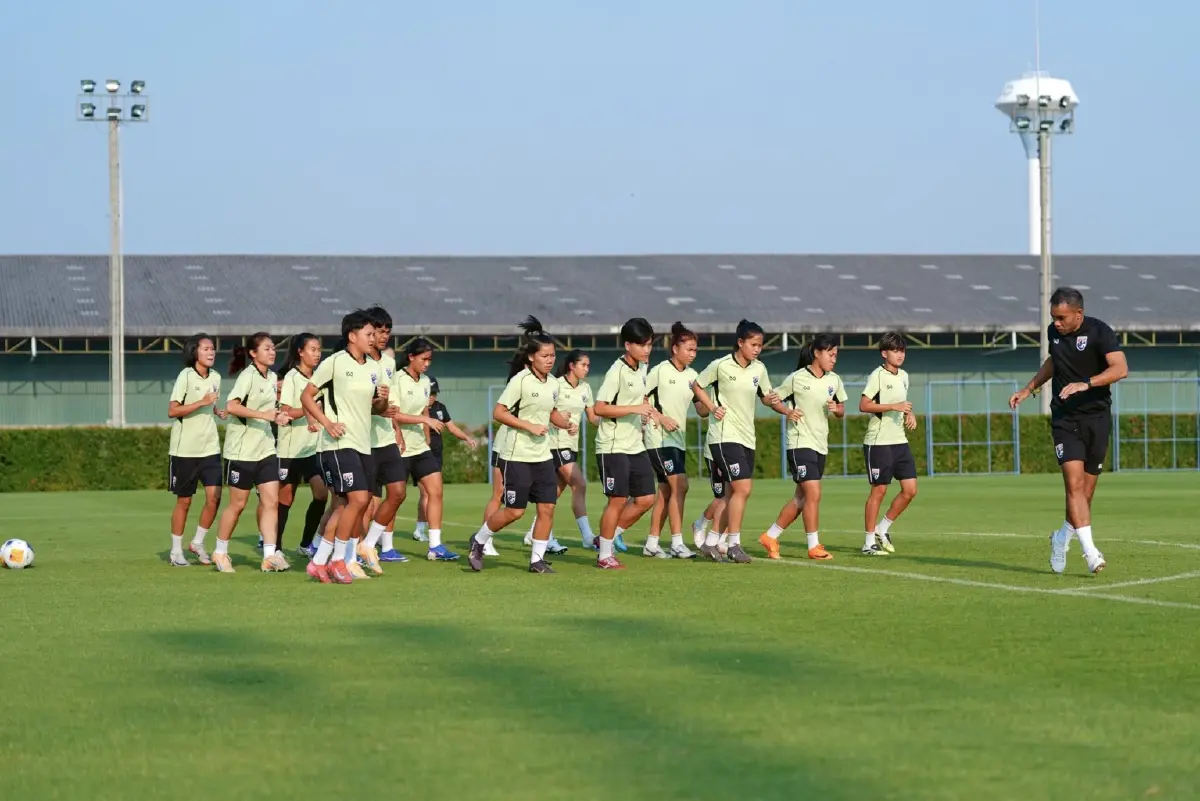 ดูบอลสด ฟุตบอลหญิง U20 ทีมชาติไทย พบ จีน ถ่ายทอดสด ชิงแชมป์เอเชีย 2026