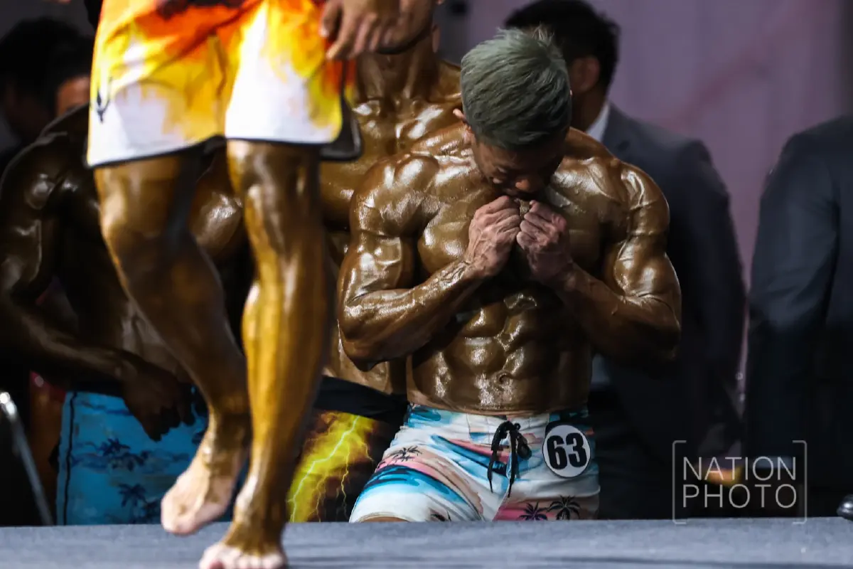 'พ่อพนา' ปล่อยโฮดีใจ 'น้องทับทิม' ให้กำลังใจถึงหลังเวทีก่อนขึ้นแข่งขันเพาะกาย