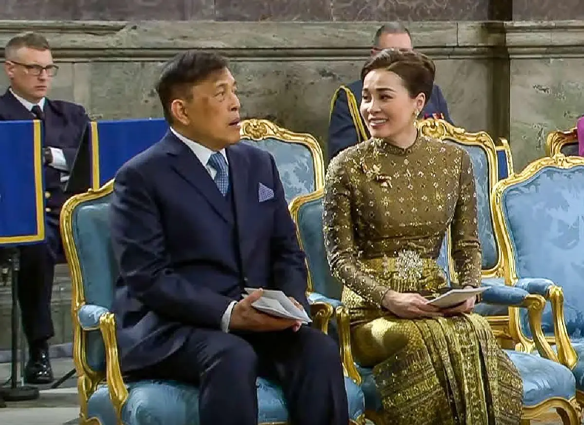 ‘ในหลวง-พระราชินี’ ทรงร่วมพิธีสรรเสริญ ขอบคุณพระเจ้า วันคล้ายวันพระราชสมภพ กษัตริย์สวีเดน